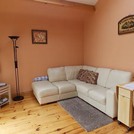 Reads Park Self - Catering * Galbally